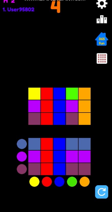 Ekran gry [365fun] Color Match3 z ukończonym układem niebieskich, czerwonych i fioletowych bloków.